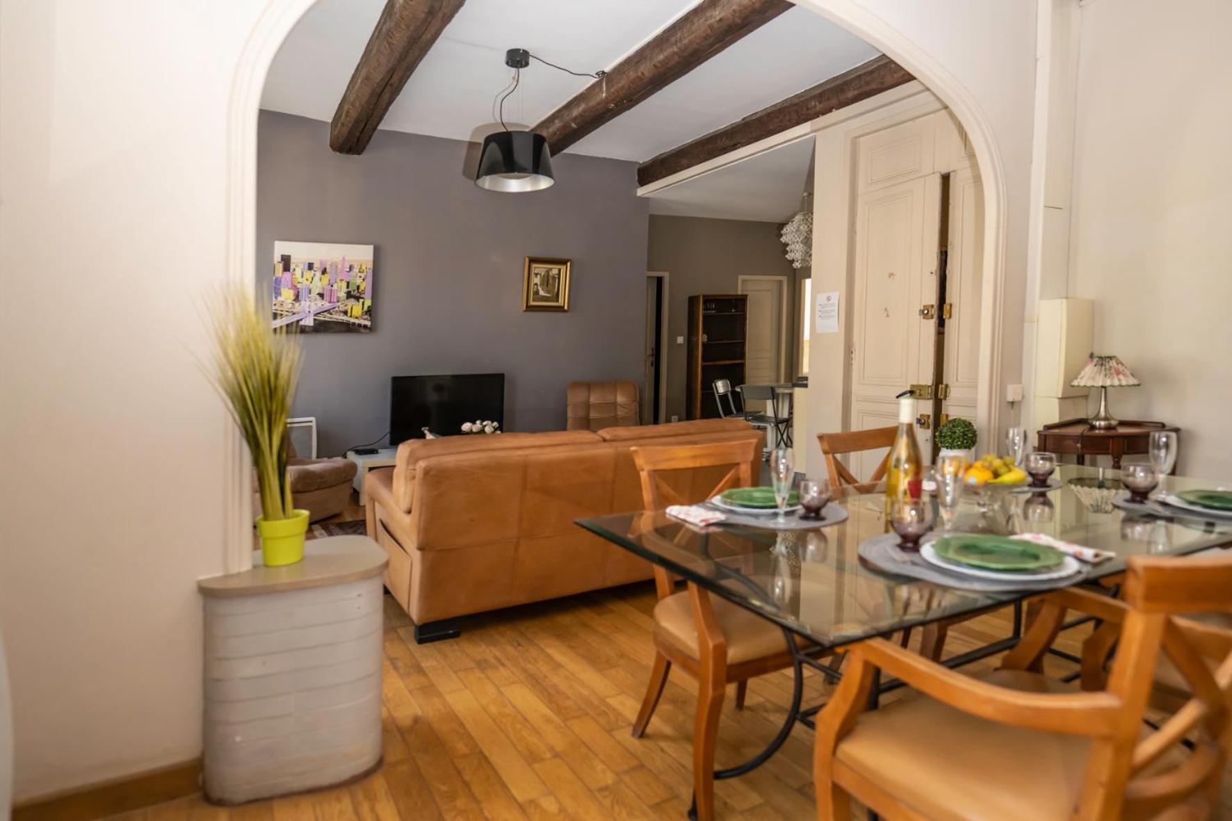 "Air D'Antan"-Meuble De Tourisme 3 Etoiles -Residence "Les Logis De Beziers"-Garage Optionnel-Coeur De Ville-Plages A 16Km ! المظهر الخارجي الصورة