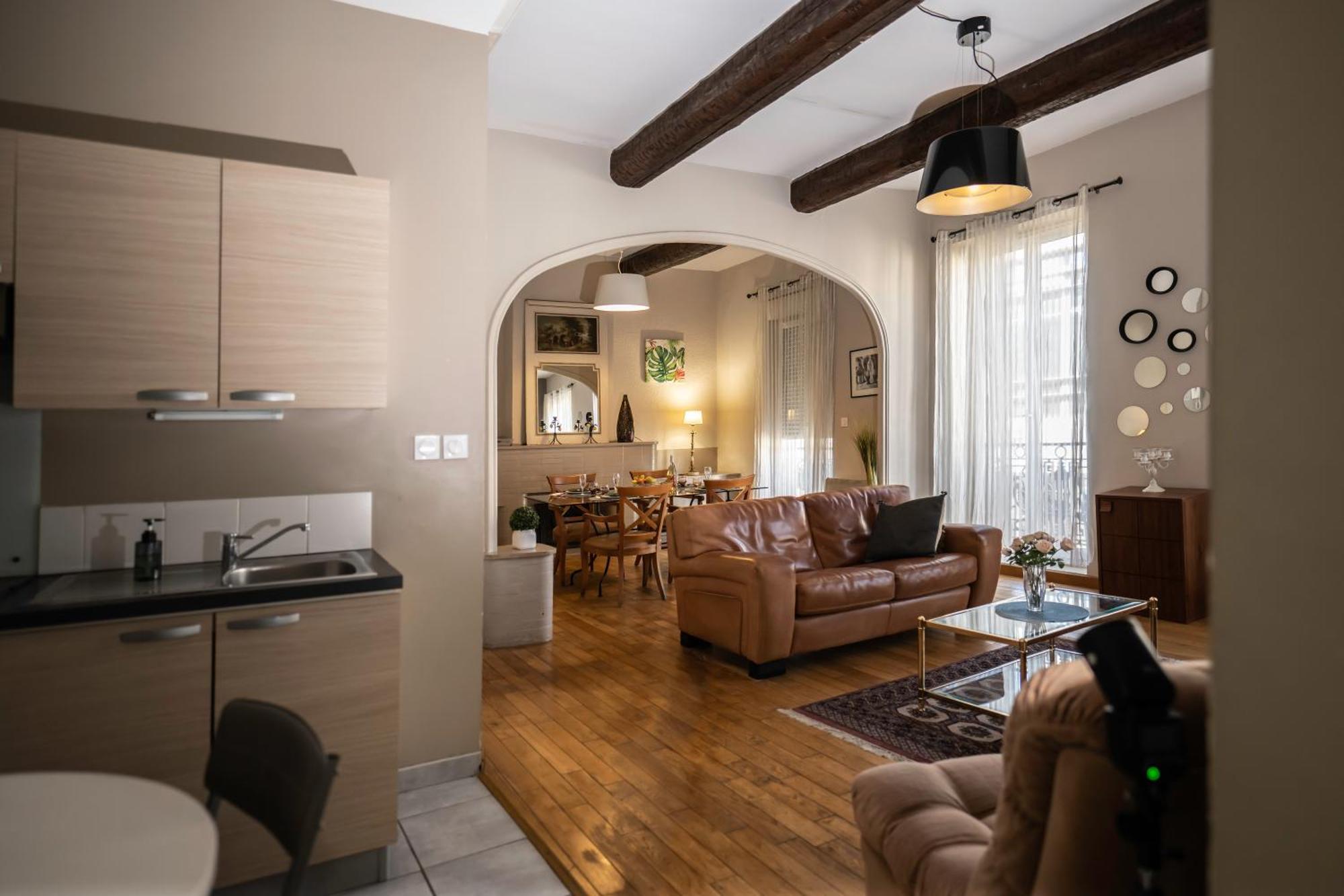 "Air D'Antan"-Meuble De Tourisme 3 Etoiles -Residence "Les Logis De Beziers"-Garage Optionnel-Coeur De Ville-Plages A 16Km ! المظهر الخارجي الصورة