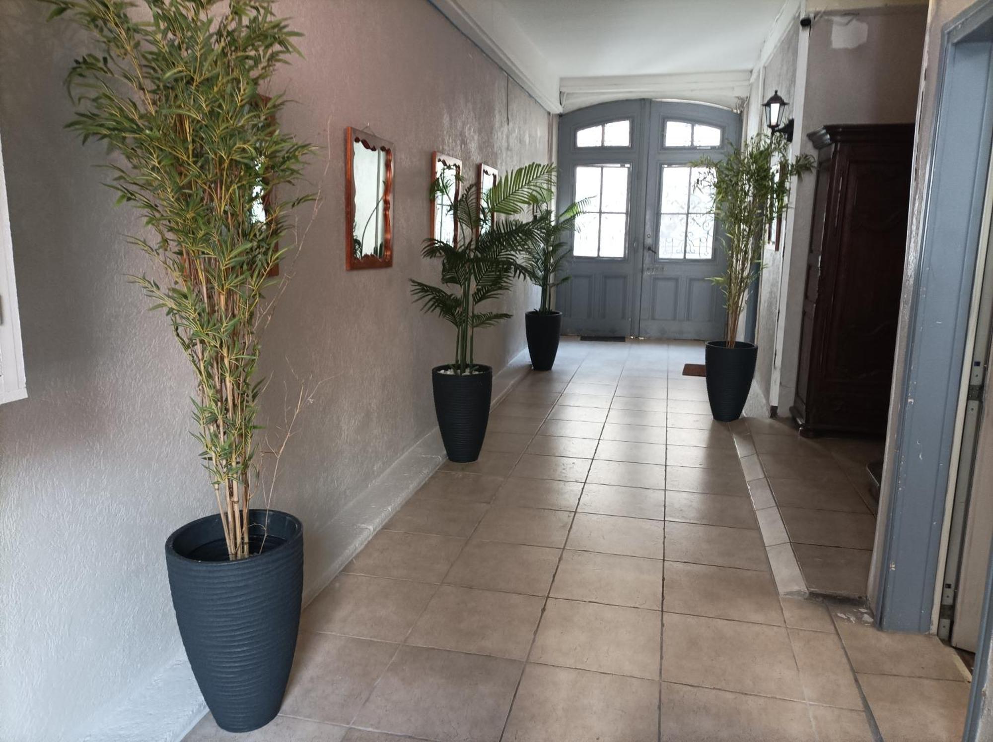 "Air D'Antan"-Meuble De Tourisme 3 Etoiles -Residence "Les Logis De Beziers"-Garage Optionnel-Coeur De Ville-Plages A 16Km ! المظهر الخارجي الصورة